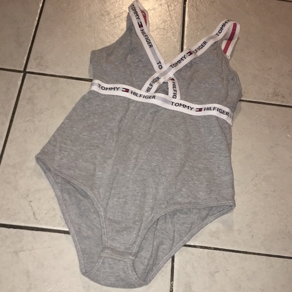 tommy hilfiger bodysuit grey